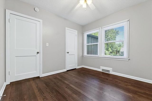 7617 W 63rd Terrace, Overland Park, KS 66202