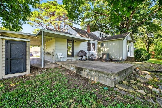 7617 W 63rd Terrace, Overland Park, KS 66202