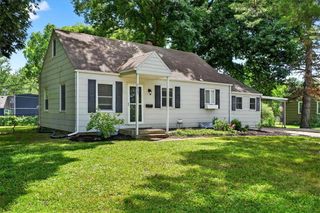 7617 W 63rd Terrace, Overland Park, KS 66202