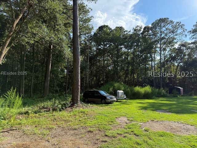 23 Joe Frazier Road, Beaufort, SC 29906