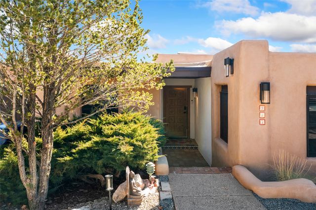 317 Calle Loma Norte, Santa Fe, NM 87501