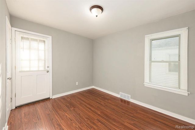 17124 Toepfer Drive, Eastpointe, MI 48021