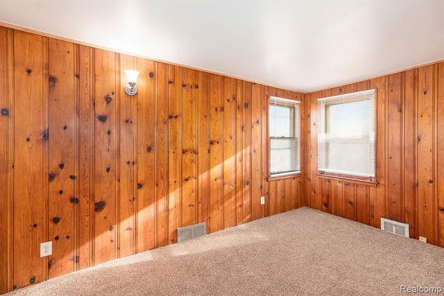 17124 Toepfer Drive, Eastpointe, MI 48021