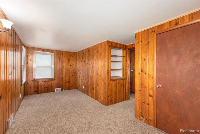 17124 Toepfer Drive, Eastpointe, MI 48021