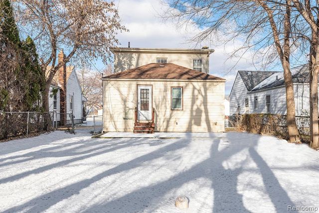 17124 Toepfer Drive, Eastpointe, MI 48021