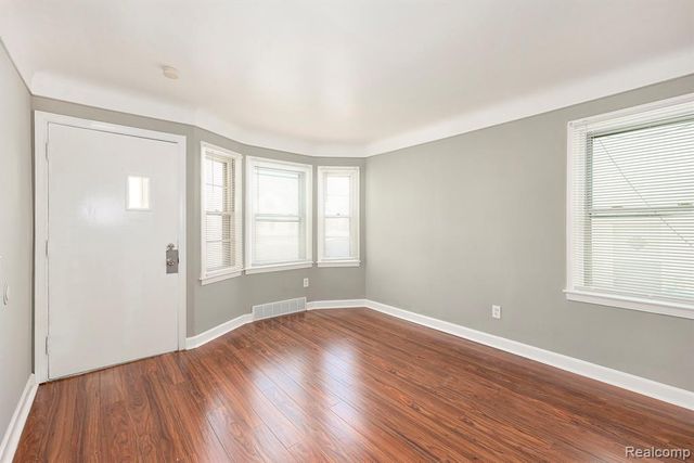 17124 Toepfer Drive, Eastpointe, MI 48021