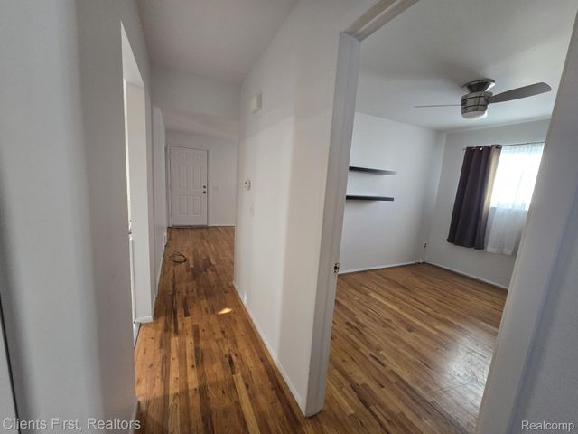 28004 Hughes Street, St. Clair Shores, MI 48081