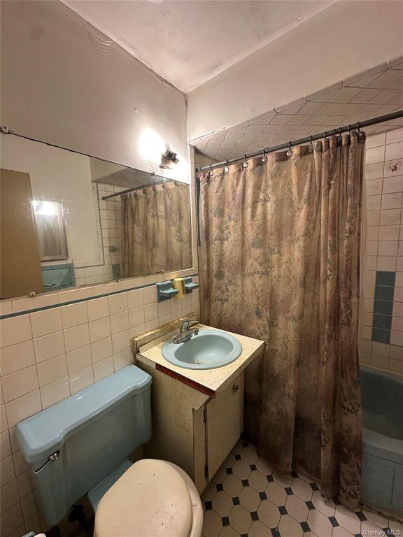 260 N Main Street B-42, Spring Valley, NY 10977 — photo 5