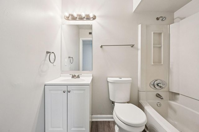 913 SE 8th Street, Stuart, FL 34994