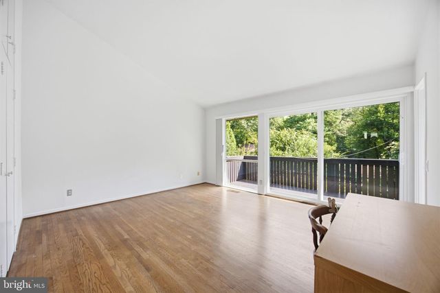 9 WATCHWATER WAY, Rockville, MD 20850