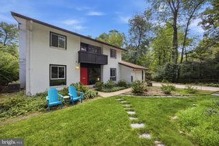 9 WATCHWATER WAY, Rockville, MD 20850