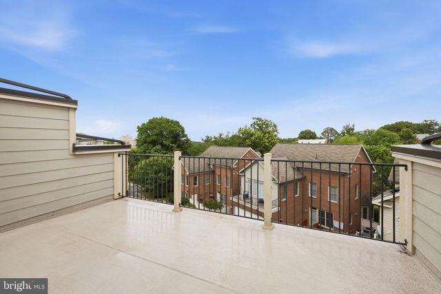 6109 SOLENT PL NE, Washington, DC 20011