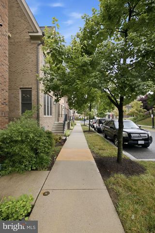 6109 SOLENT PL NE, Washington, DC 20011