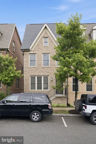 6109 SOLENT PL NE, Washington, DC 20011