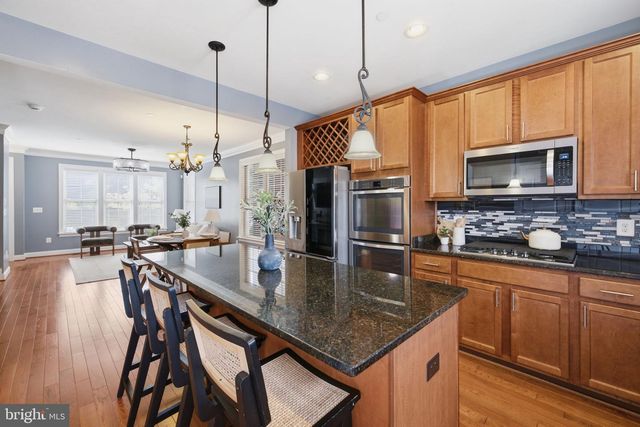 6109 SOLENT PL NE, Washington, DC 20011