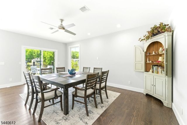 367 Maxim Dr, Hopatcong Boro, NJ 07843