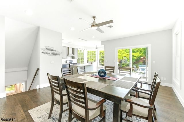 367 Maxim Dr, Hopatcong Boro, NJ 07843