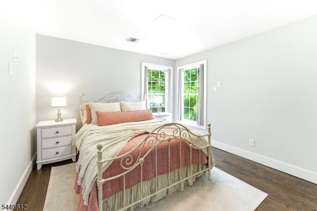 367 Maxim Dr, Hopatcong Boro, NJ 07843