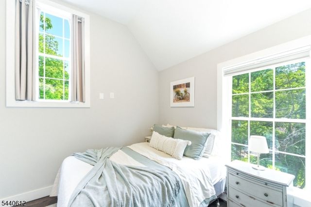 367 Maxim Dr, Hopatcong Boro, NJ 07843