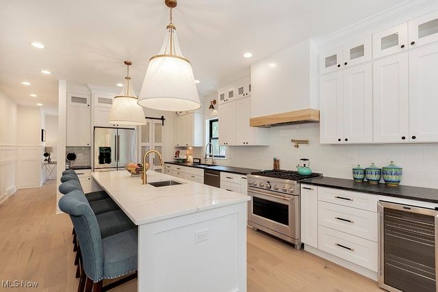 38325 Pettibone Road, Solon, OH 44139