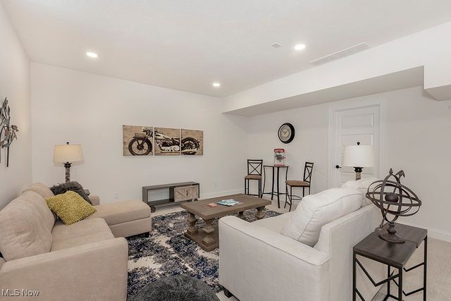 38325 Pettibone Road, Solon, OH 44139