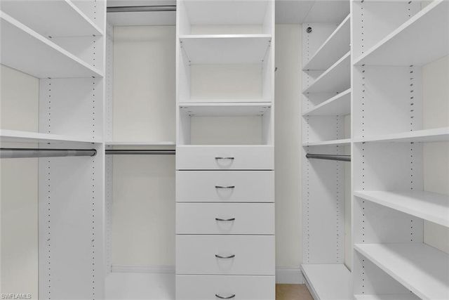 7515 Pelican Bay BLVD # 17D, Naples, FL 34108