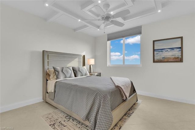 7515 Pelican Bay BLVD # 17D, Naples, FL 34108