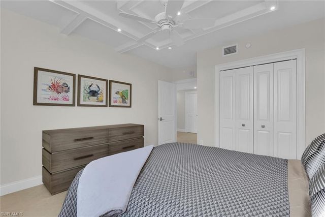 7515 Pelican Bay BLVD # 17D, Naples, FL 34108