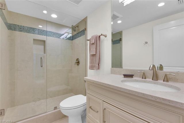 7515 Pelican Bay BLVD # 17D, Naples, FL 34108