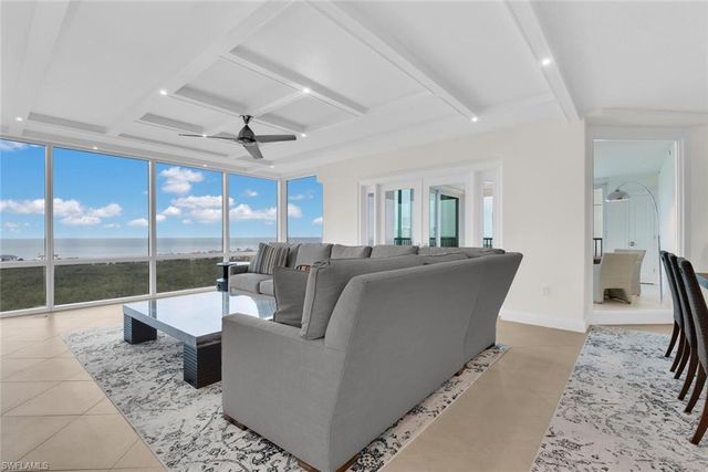 7515 Pelican Bay BLVD # 17D, Naples, FL 34108