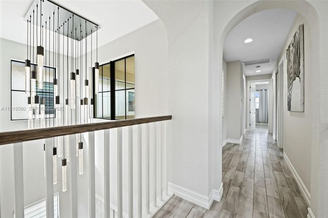 445 SW 113th Ln, Pembroke Pines, FL 33025