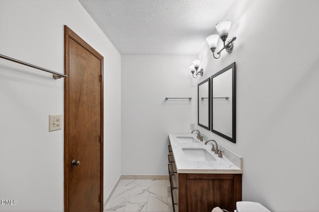 2022 Englewood Drive, Apex, NC 27539