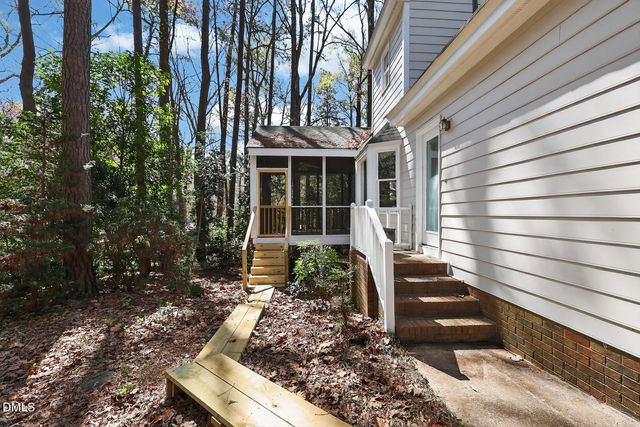 2022 Englewood Drive, Apex, NC 27539