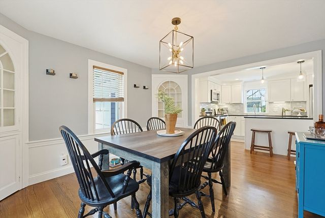 34 Navasota Ave, Worcester, MA 01602