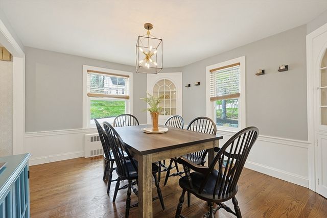 34 Navasota Ave, Worcester, MA 01602