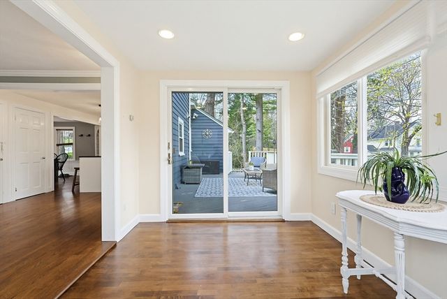 34 Navasota Ave, Worcester, MA 01602