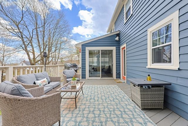 34 Navasota Ave, Worcester, MA 01602