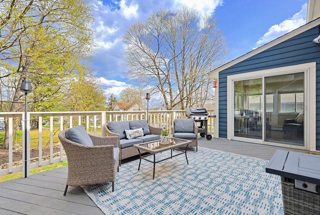 34 Navasota Ave, Worcester, MA 01602