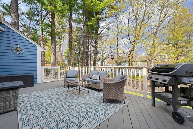 34 Navasota Ave, Worcester, MA 01602