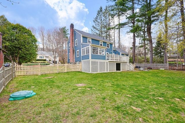 34 Navasota Ave, Worcester, MA 01602