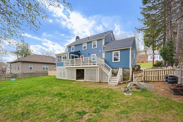 34 Navasota Ave, Worcester, MA 01602