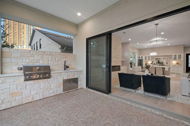 2046 Macarthur Street, Houston, TX 77030