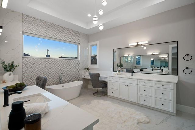 2046 Macarthur Street, Houston, TX 77030