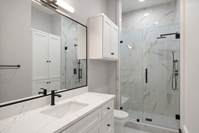 2046 Macarthur Street, Houston, TX 77030