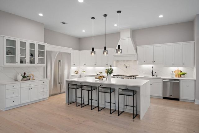 2046 Macarthur Street, Houston, TX 77030