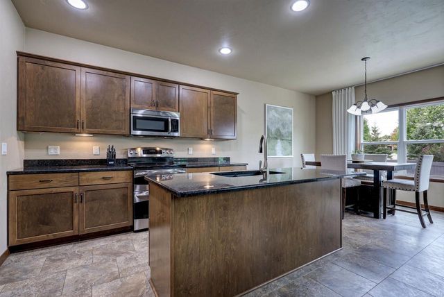 1244 AVA COURT, Neenah, WI 54956