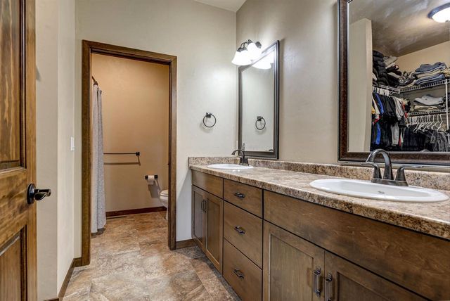 1244 AVA COURT, Neenah, WI 54956