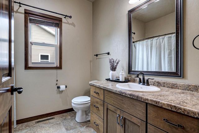 1244 AVA COURT, Neenah, WI 54956