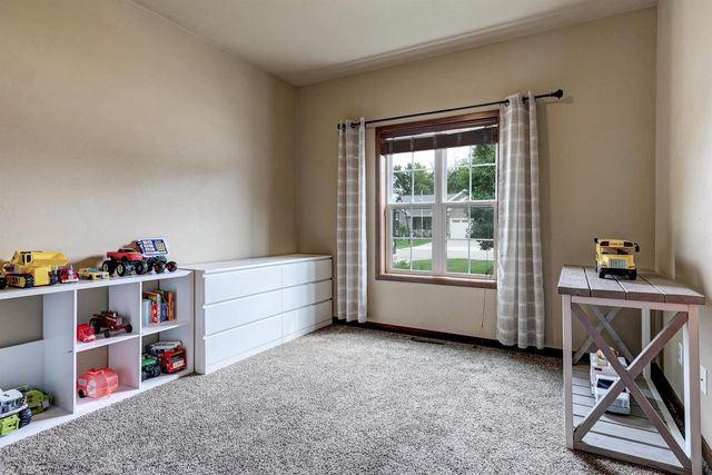 1244 AVA COURT, Neenah, WI 54956