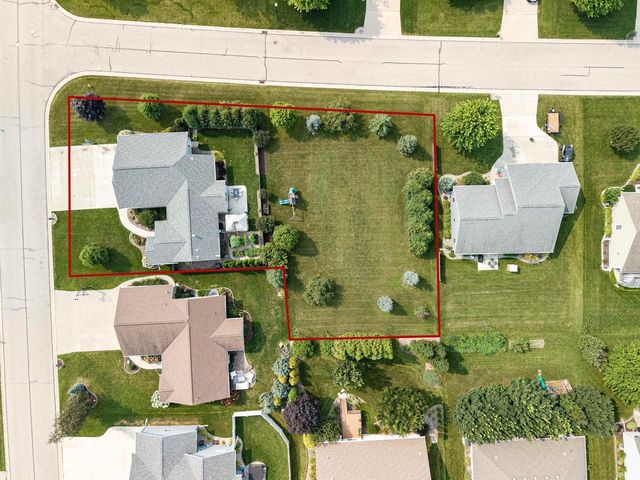 1244 AVA COURT, Neenah, WI 54956